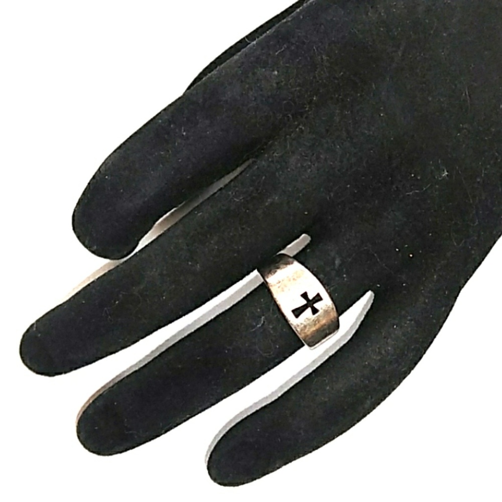 James Avery Sterling Silver Cross CutOut Ring - Picture 2 of 8